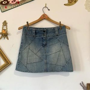 Vintage Y2K Patchwork Denim Mini Skirt Armor Jeans Size 5/6